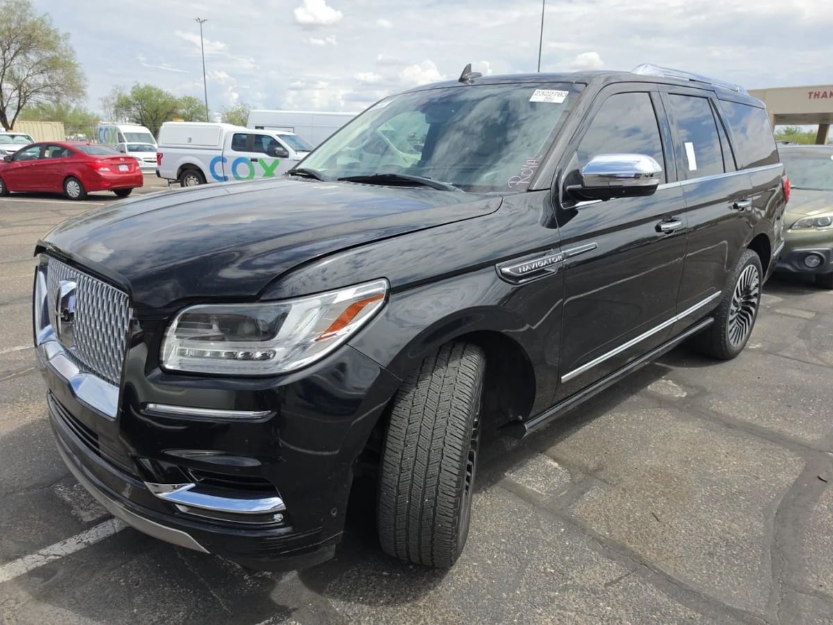 2018 Lincoln Navigator Black Label