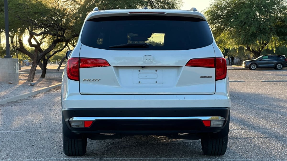 Photo 5 of this Honda Pilot