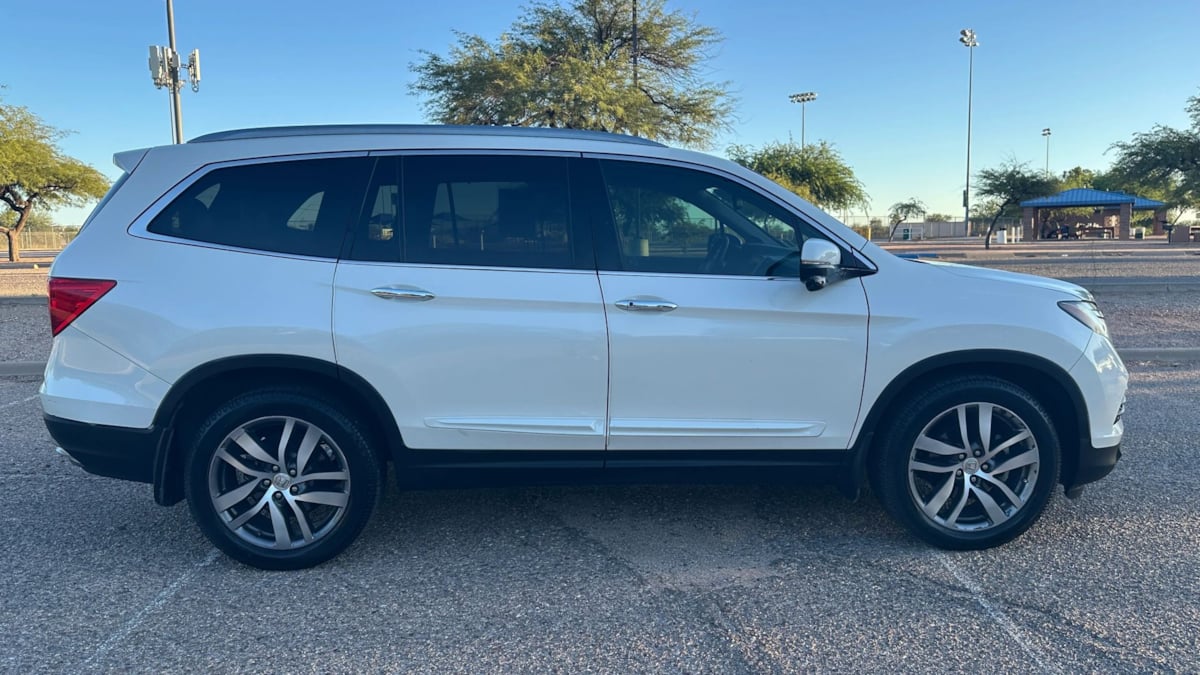 Photo 7 of this Honda Pilot