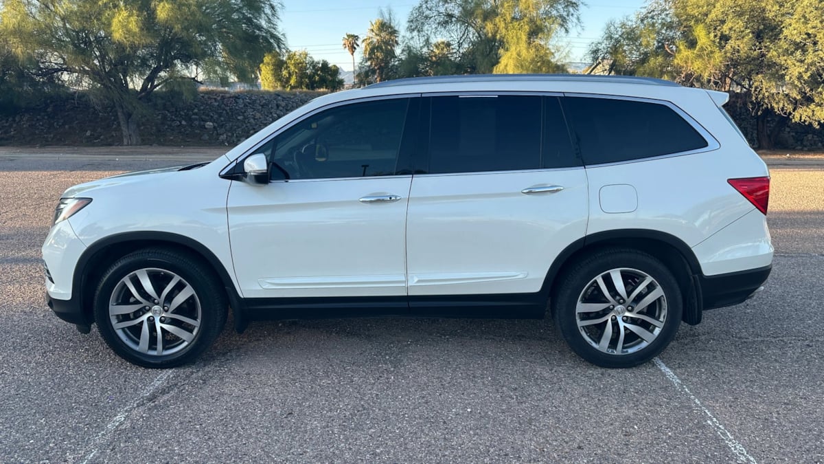 Photo 8 of this Honda Pilot