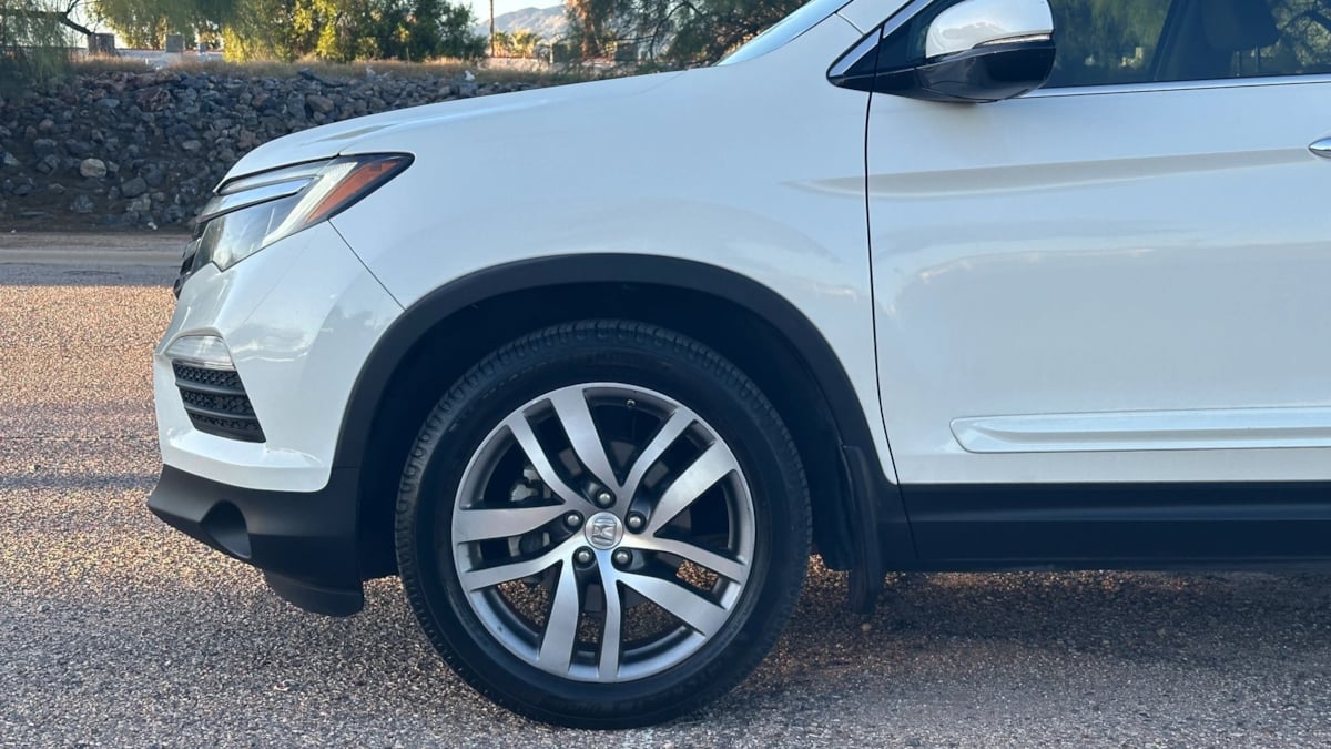 Photo 9 of this Honda Pilot