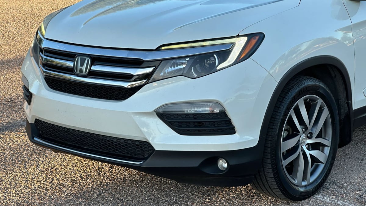 Photo 11 of this Honda Pilot