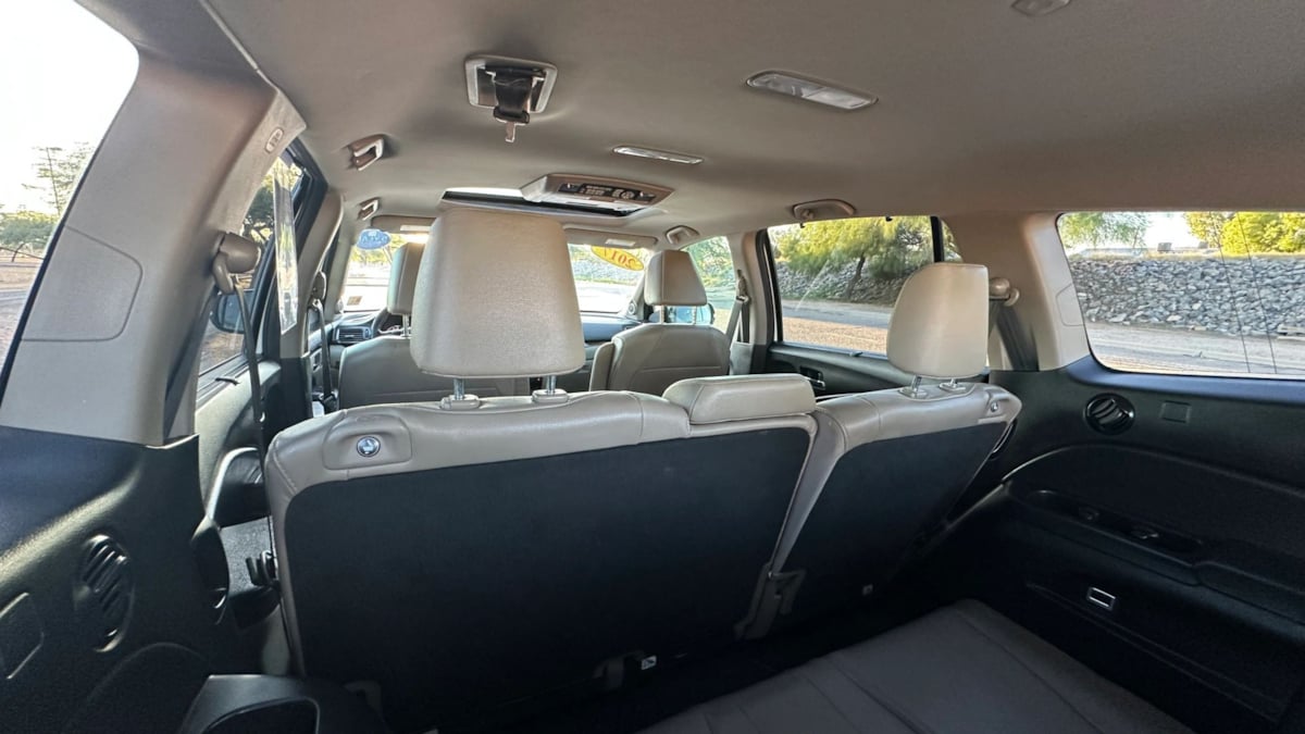 Photo 27 of this Honda Pilot