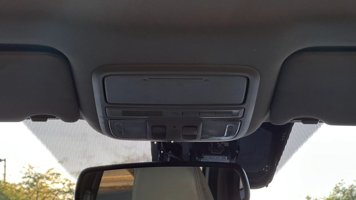 Photo 38 of this Honda Pilot