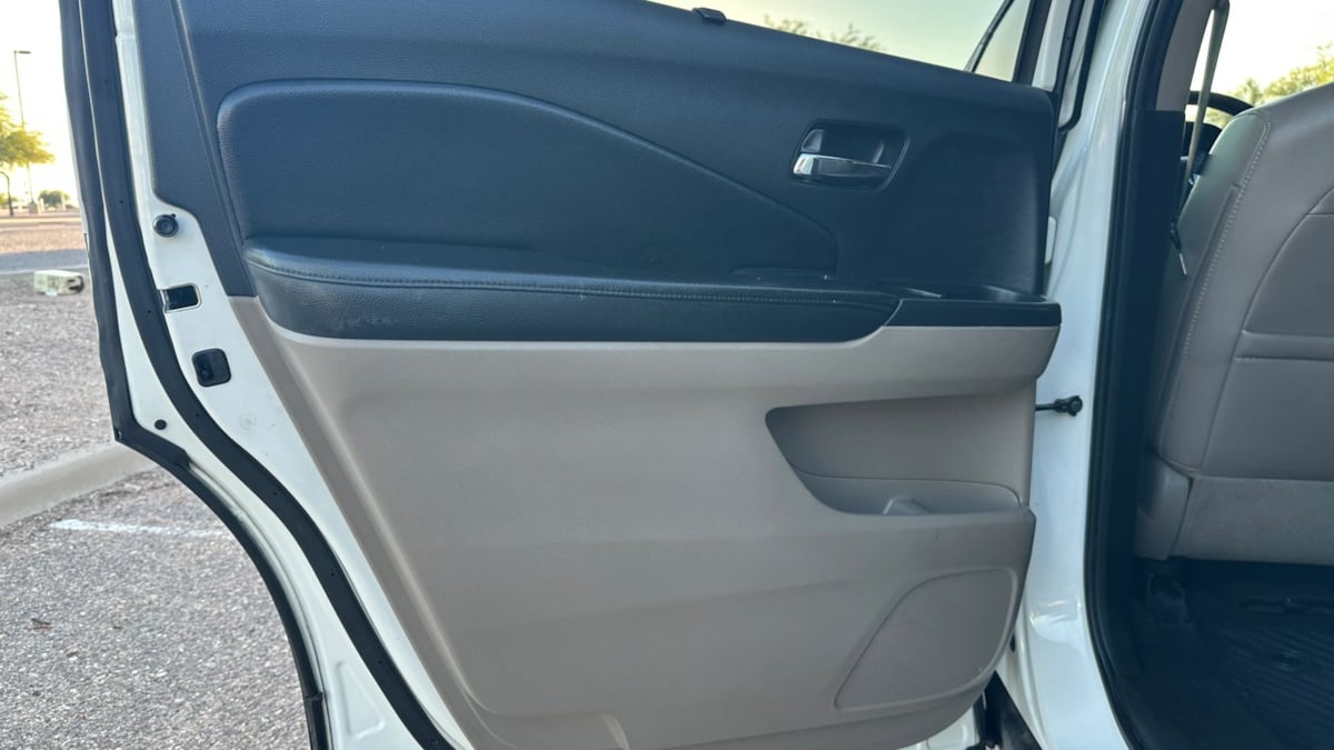 Photo 46 of this Honda Pilot