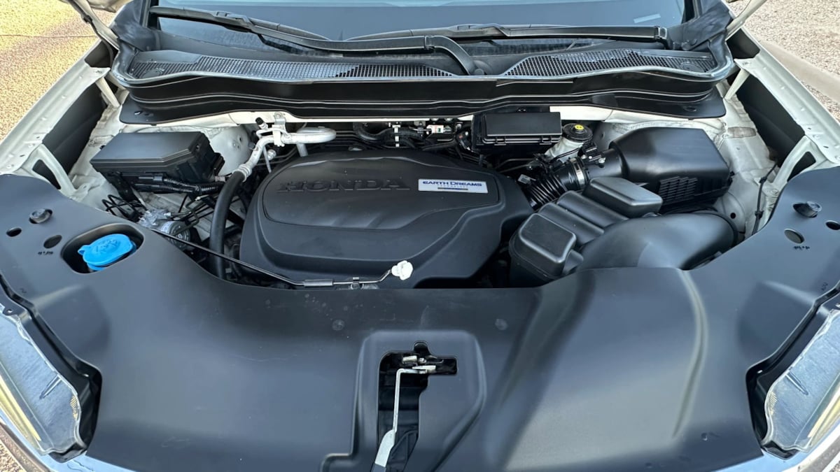 Photo 49 of this Honda Pilot