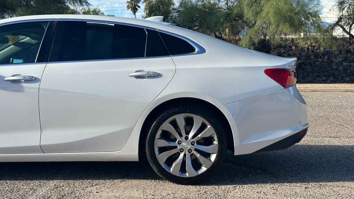 Photo 10 of this Chevrolet Malibu