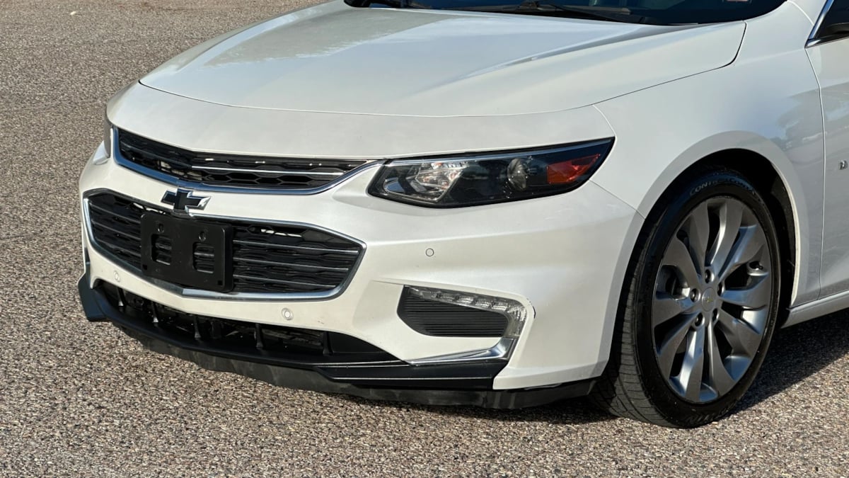 Photo 11 of this Chevrolet Malibu