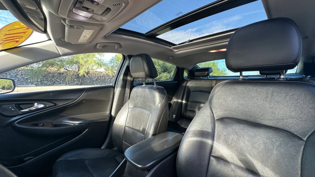 Photo 15 of this Chevrolet Malibu