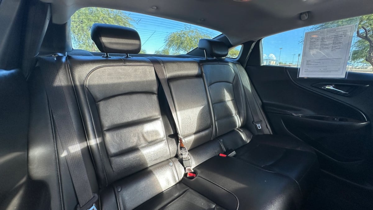 Photo 21 of this Chevrolet Malibu
