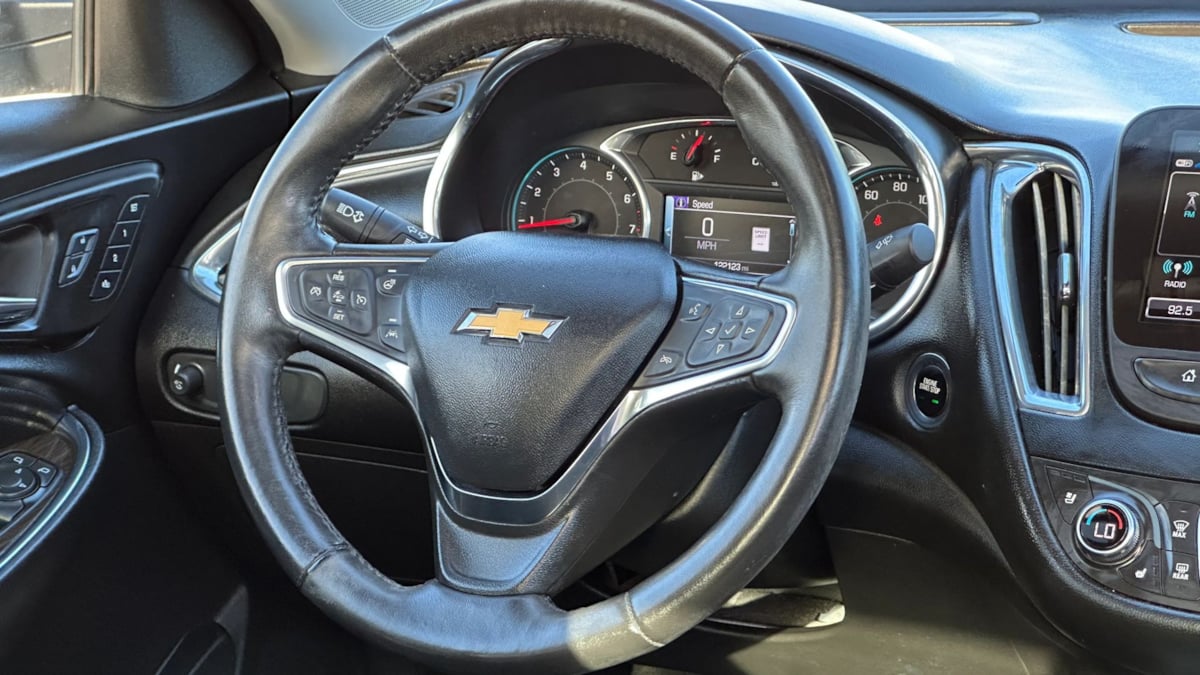 Photo 26 of this Chevrolet Malibu