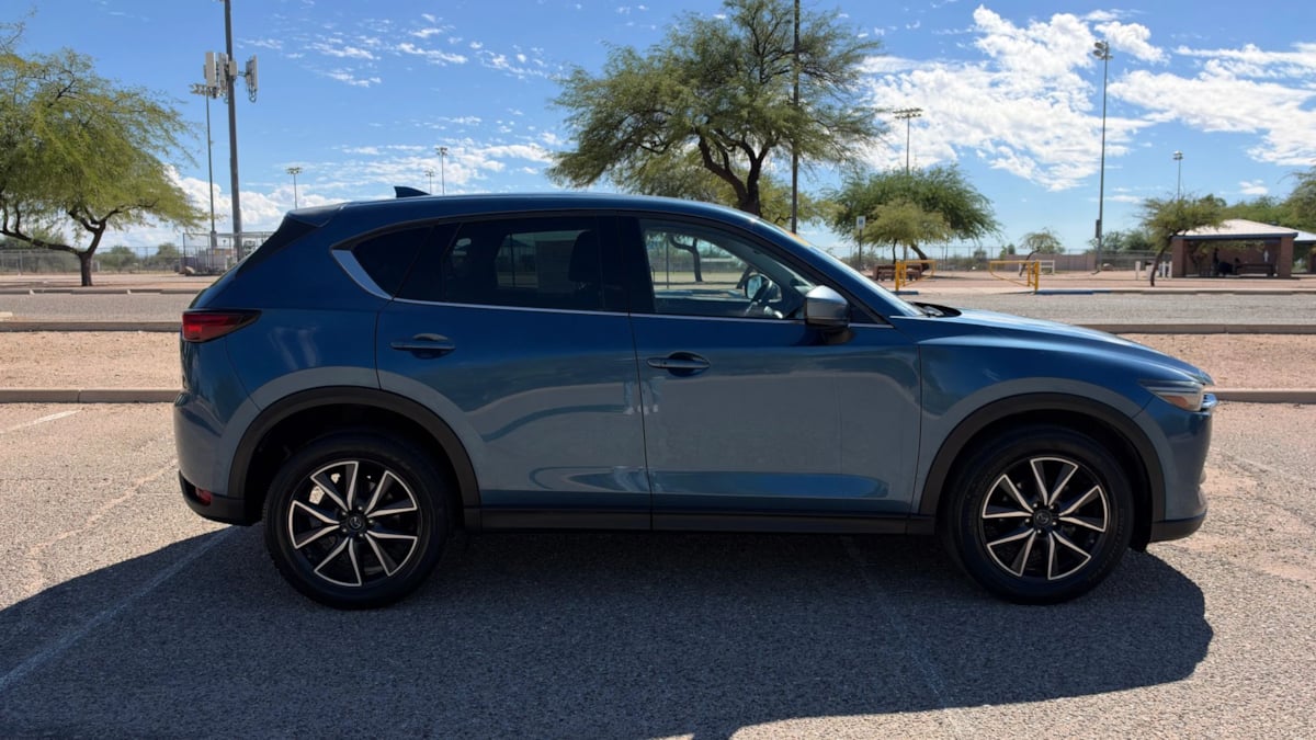 Photo 6 of this Mazda CX-5