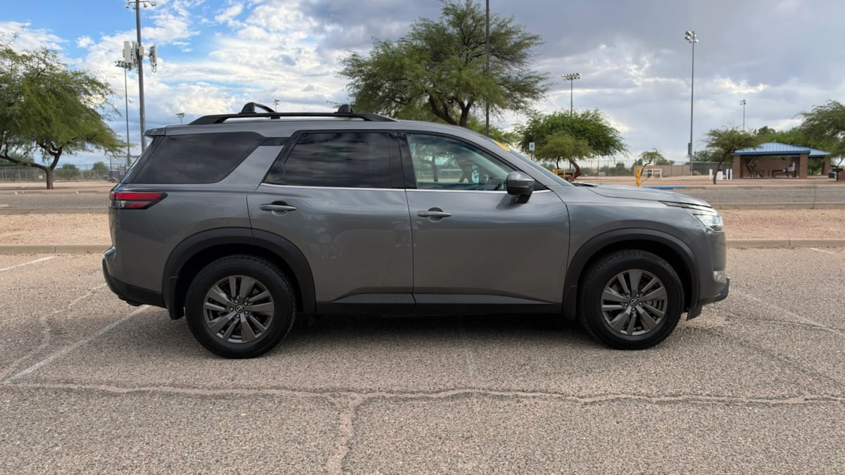 Photo 7 of this Nissan Pathfinder
