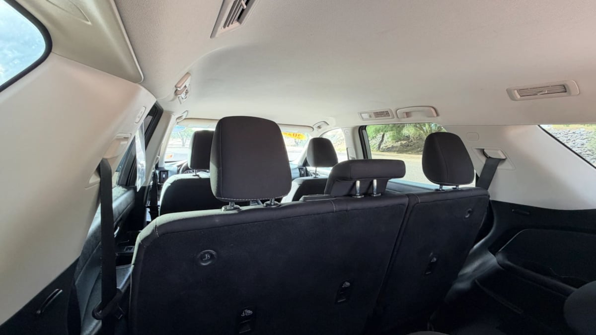 Photo 25 of this Nissan Pathfinder