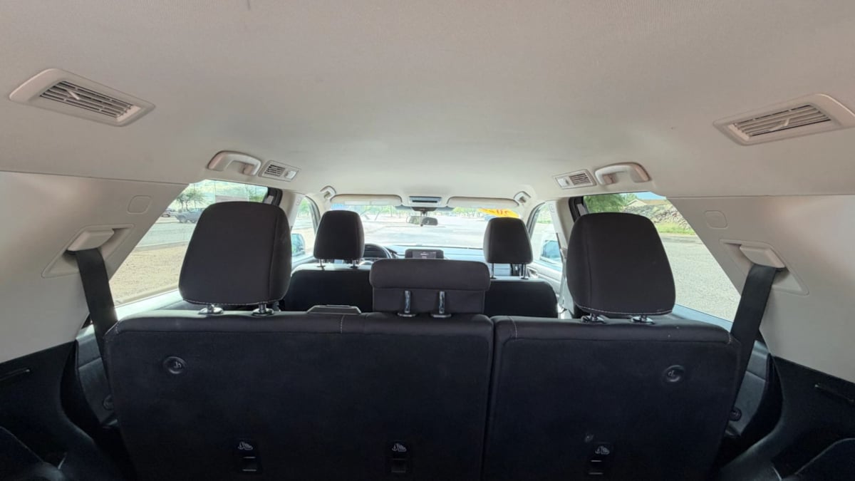 Photo 26 of this Nissan Pathfinder
