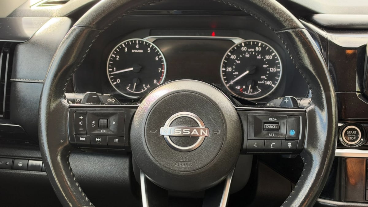 Photo 31 of this Nissan Pathfinder