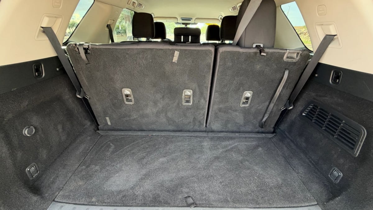 Photo 46 of this Nissan Pathfinder