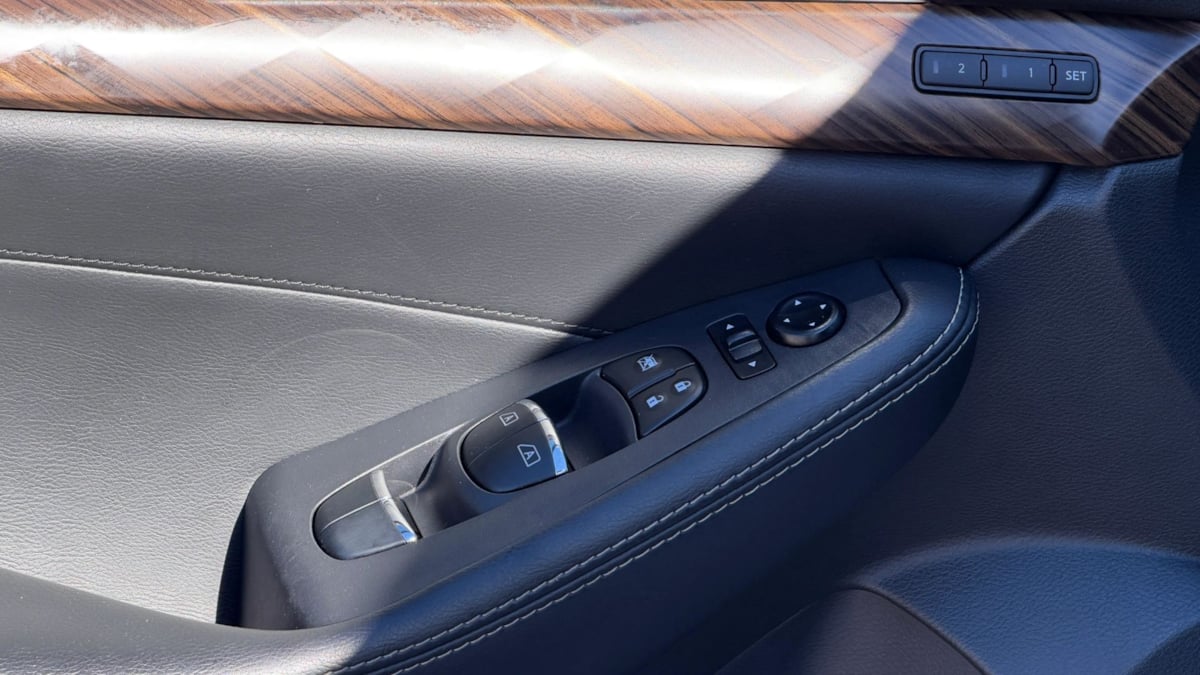 Photo 39 of this Nissan Maxima