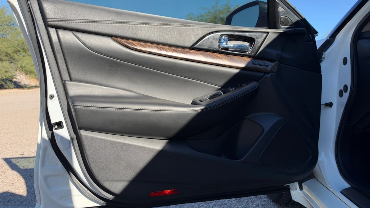 Photo 40 of this Nissan Maxima