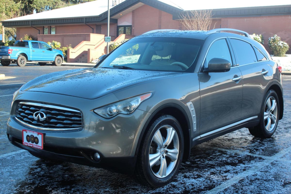 2009 INFINITI FX35 