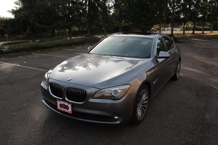 2009 BMW 7 Series 750i