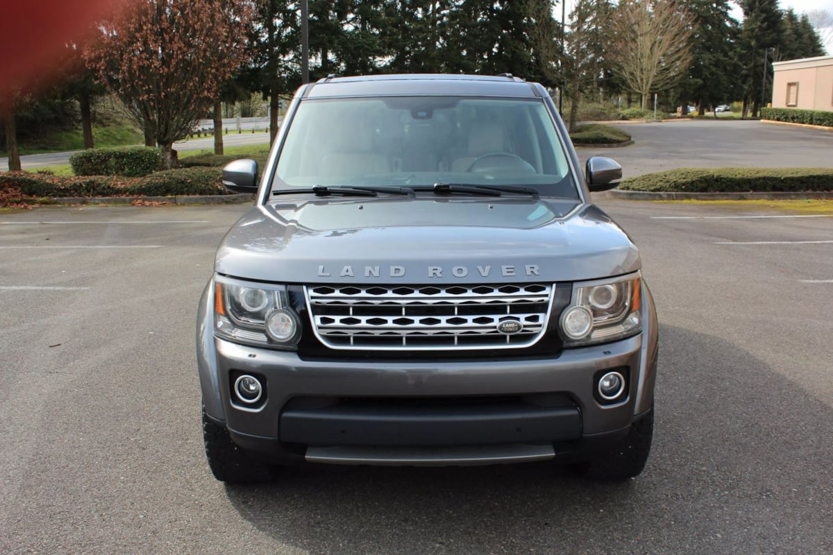 2015 Land Rover LR4 HSE LUX photo 2