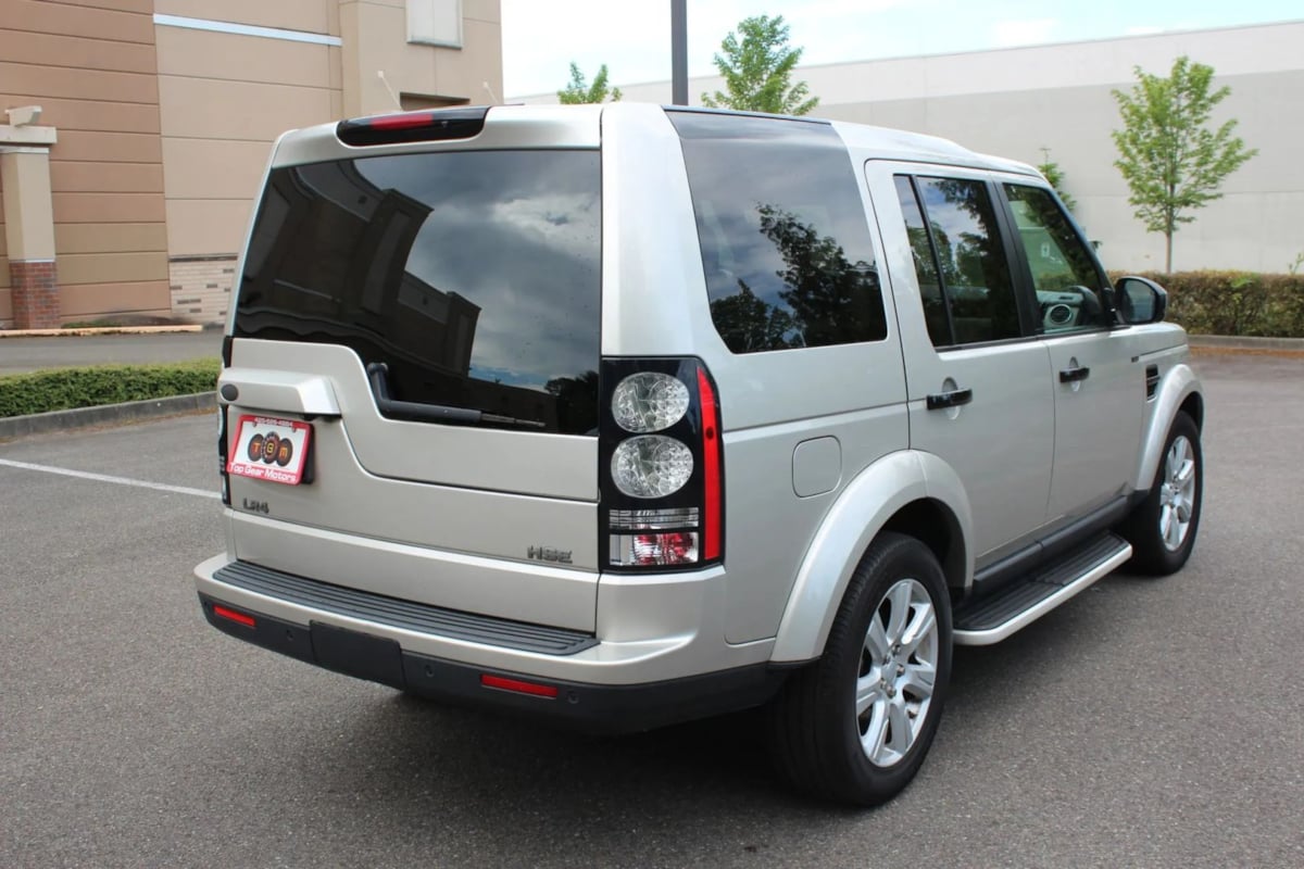 2016 Land Rover LR4 HSE - Photo 9
