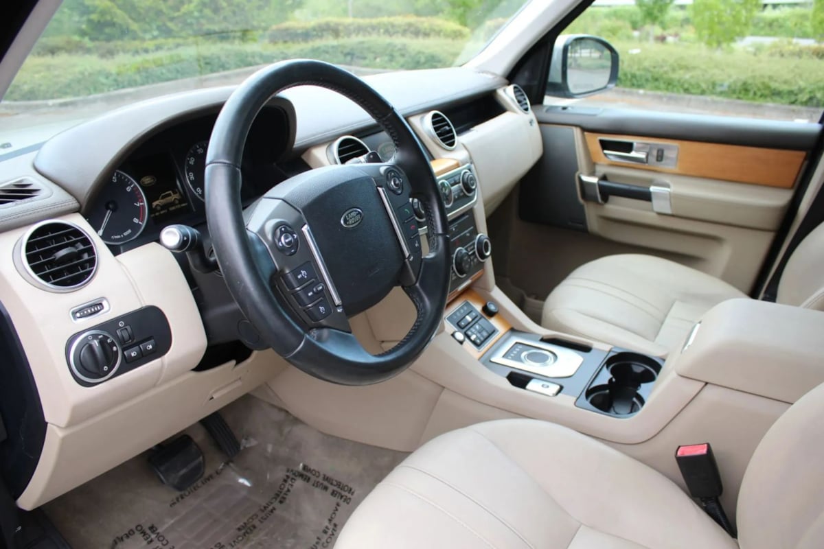 2016 Land Rover LR4 HSE - Photo 13