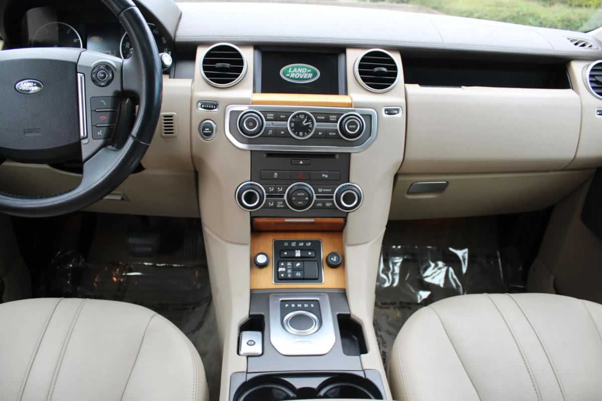 2016 Land Rover LR4 HSE - Photo 16
