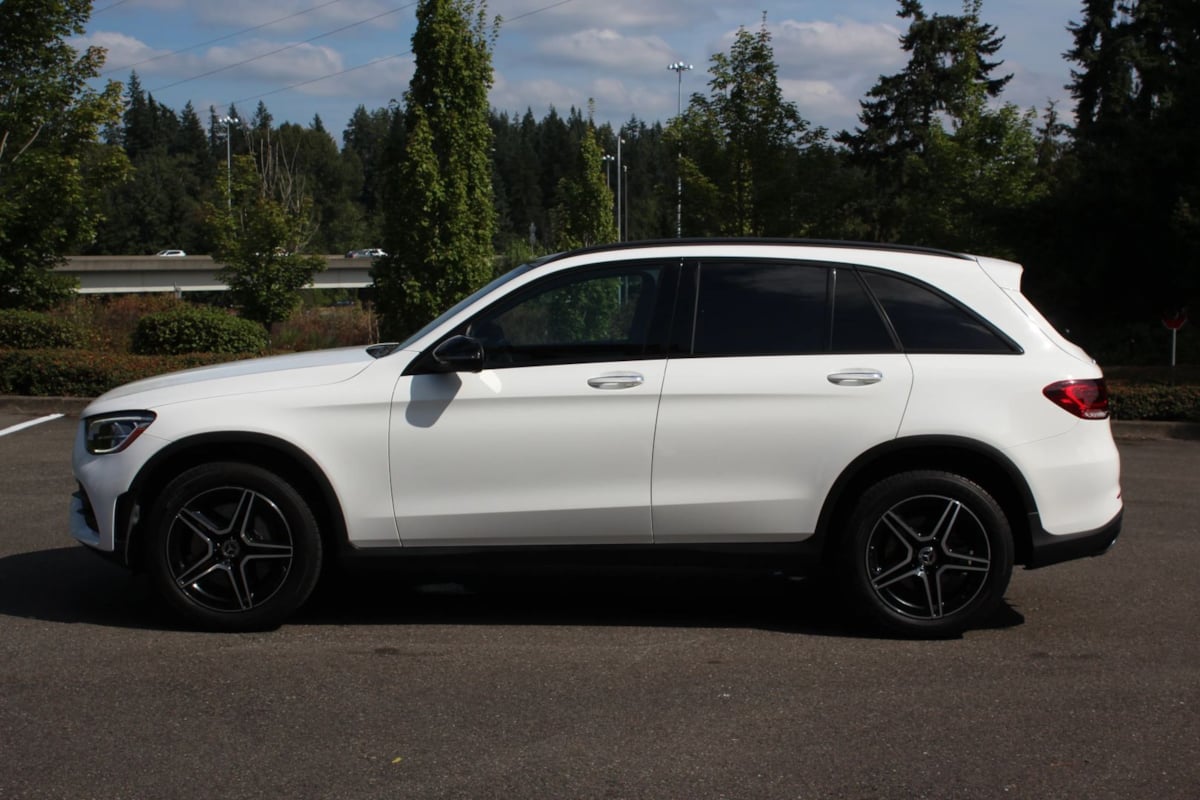 2020 Mercedes Benz GLC 300 AMG photo 4