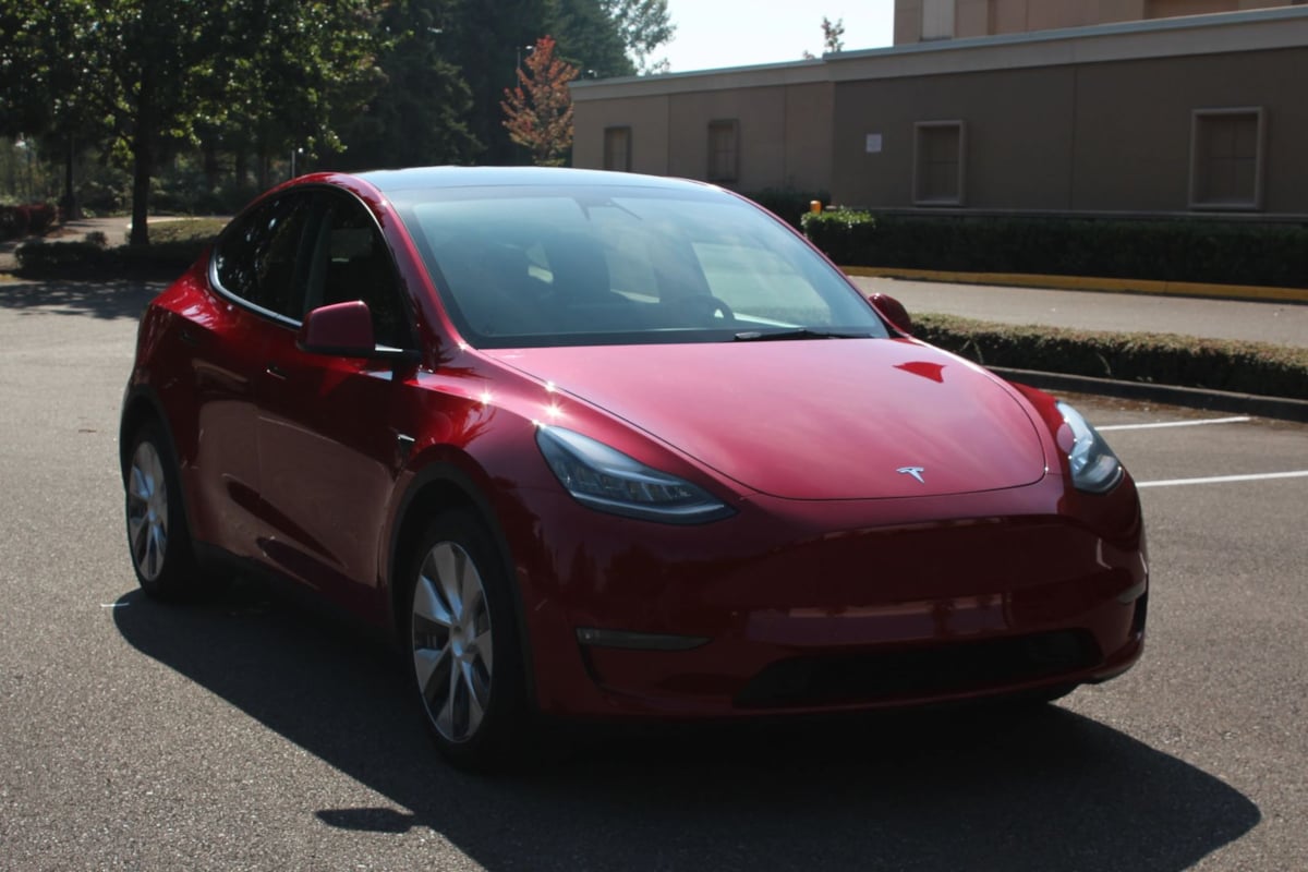 2021 Tesla Model Y Long Range photo 3