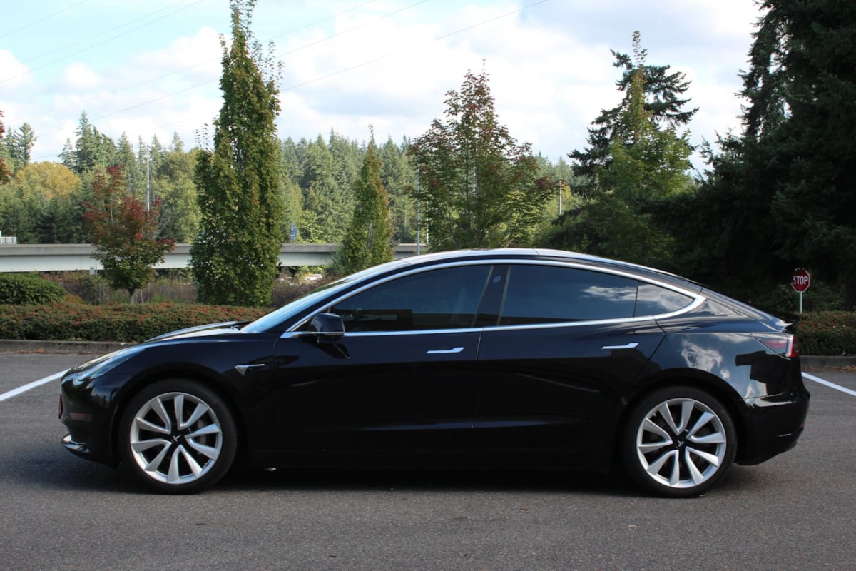 2018 Tesla Model 3 Long Range photo 4