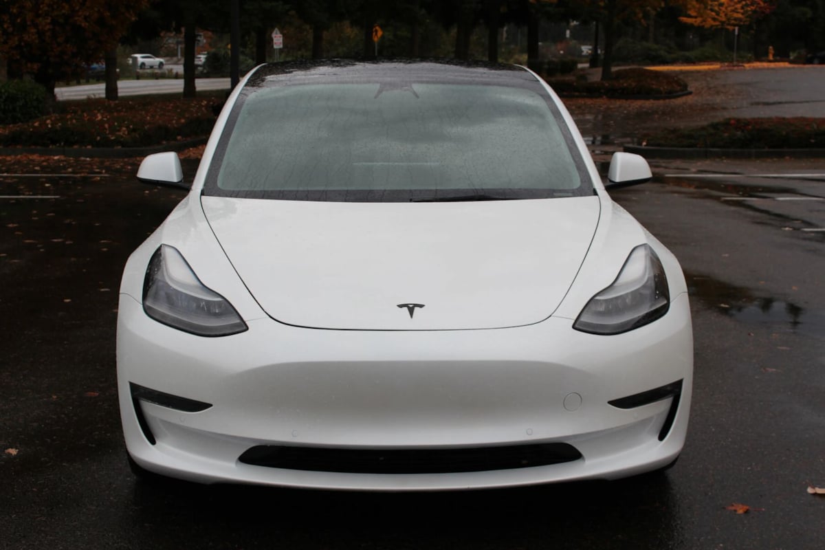 2022 Tesla Model 3 Long Range photo 3