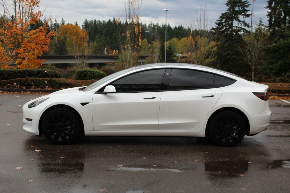 2022 Tesla Model 3 Long Range photo 4