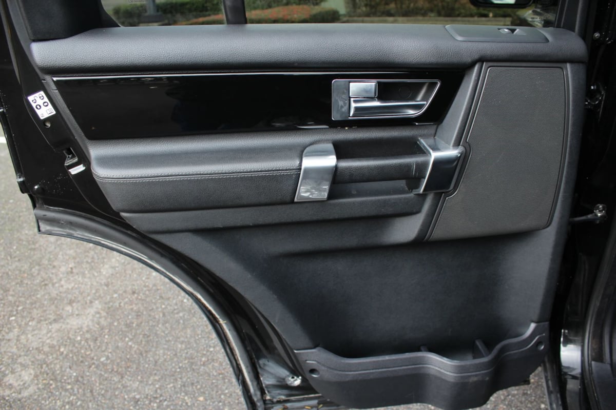 2011 Land Rover LR4 Base - Photo 18