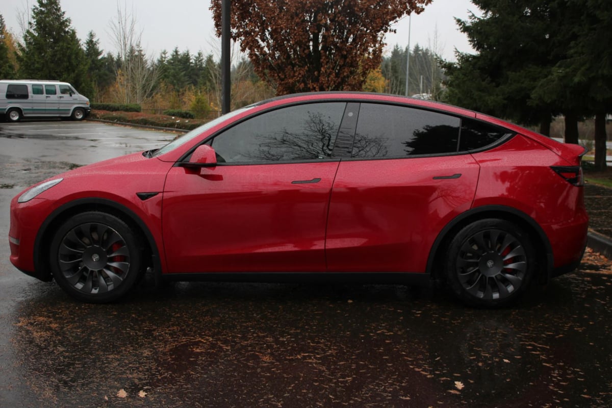 2021 Tesla Model Y Performance photo 3
