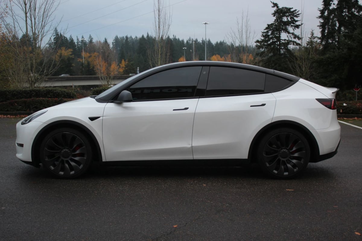 2020 Tesla Model Y Performance photo 3