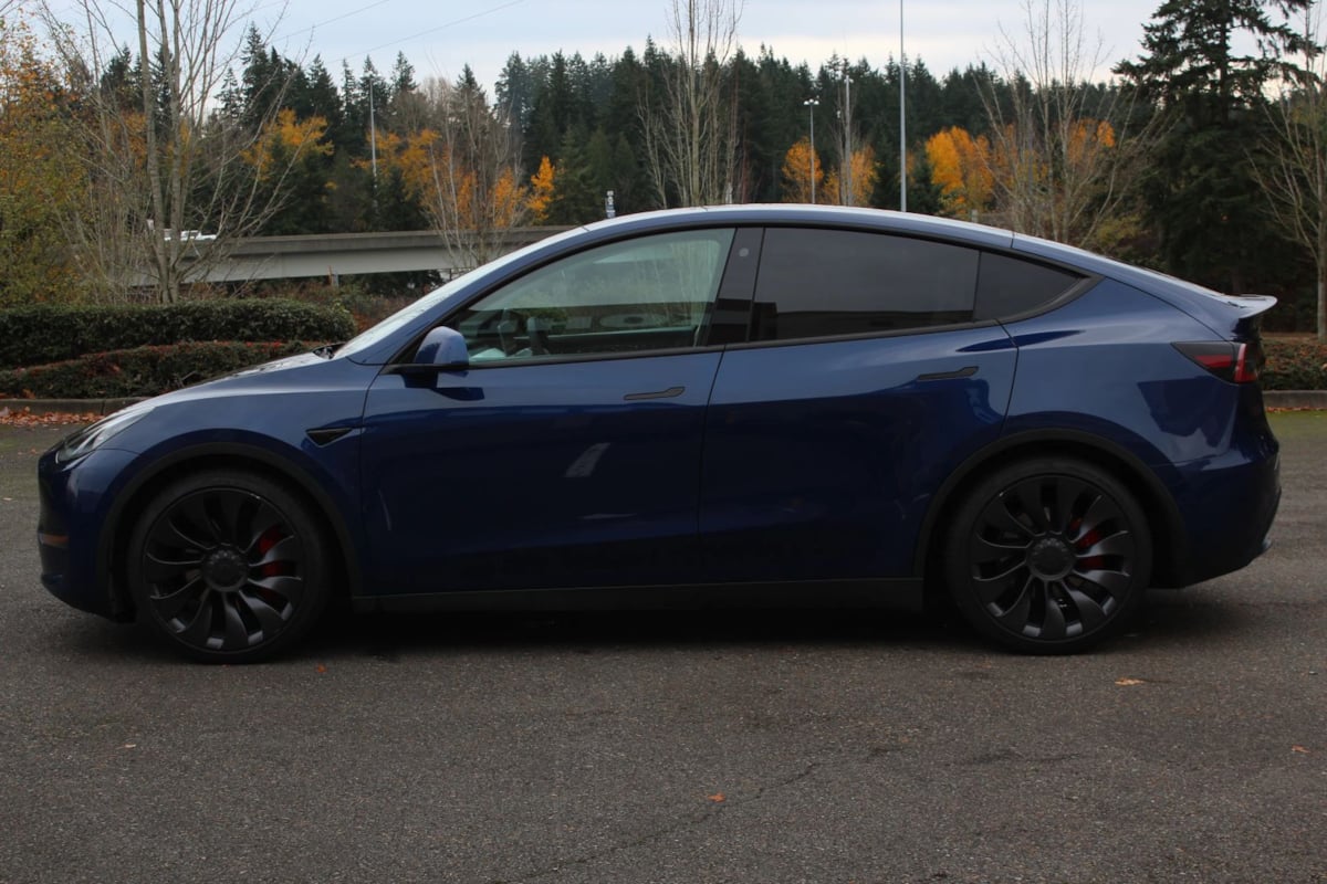 2021 Tesla Model Y Performance photo 3