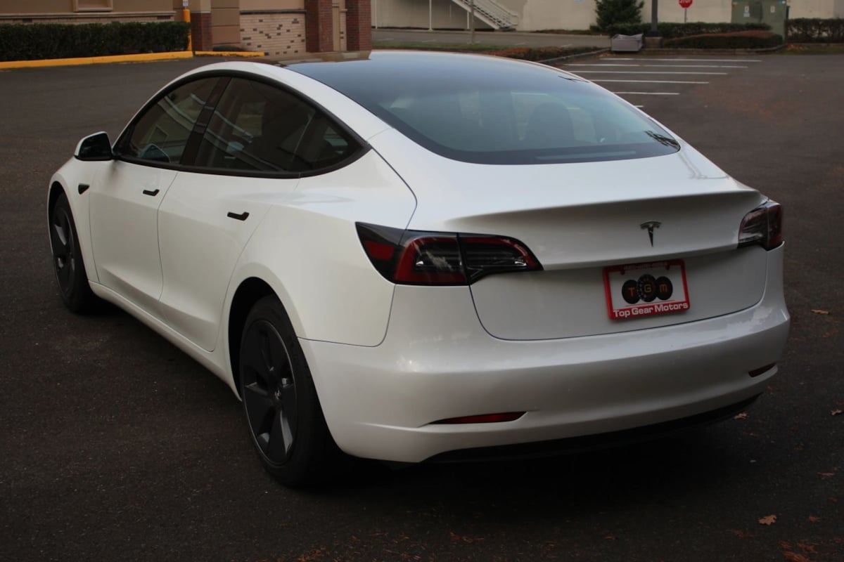 2023 Tesla Model 3 Long Range photo 3