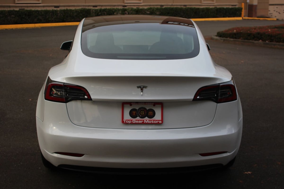 2023 Tesla Model 3 Long Range photo 4