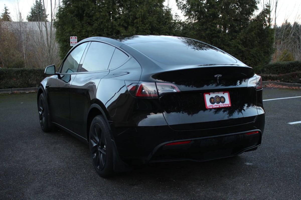 2023 Tesla Model Y Long Range photo 4