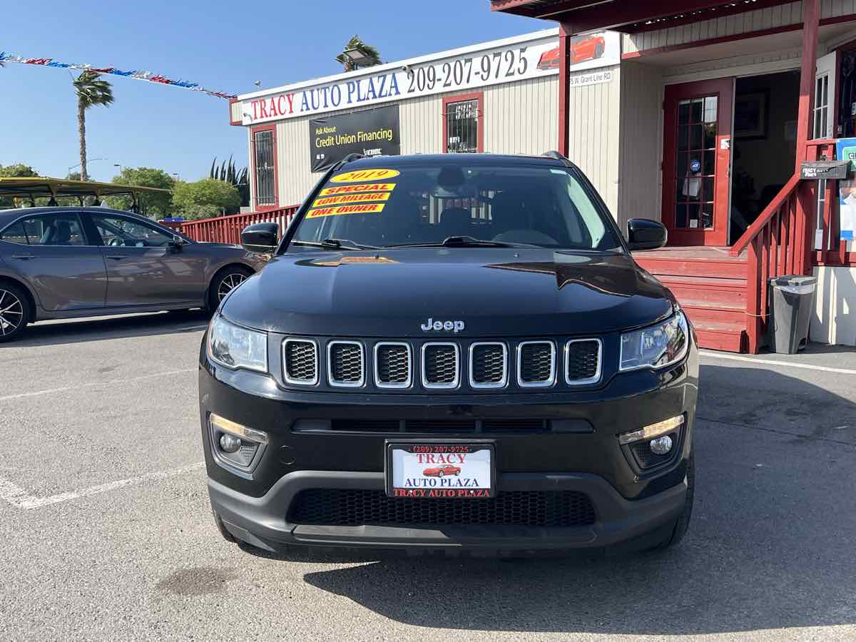 2019 Jeep Compass Latitude - Photo 2
