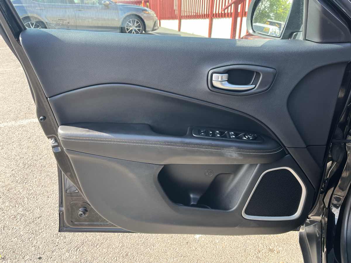 2019 Jeep Compass Latitude - Photo 15