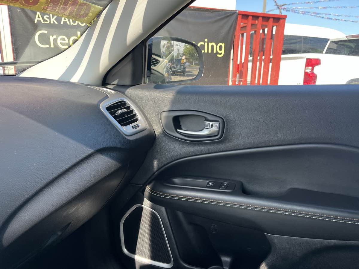 2019 Jeep Compass Latitude - Photo 20