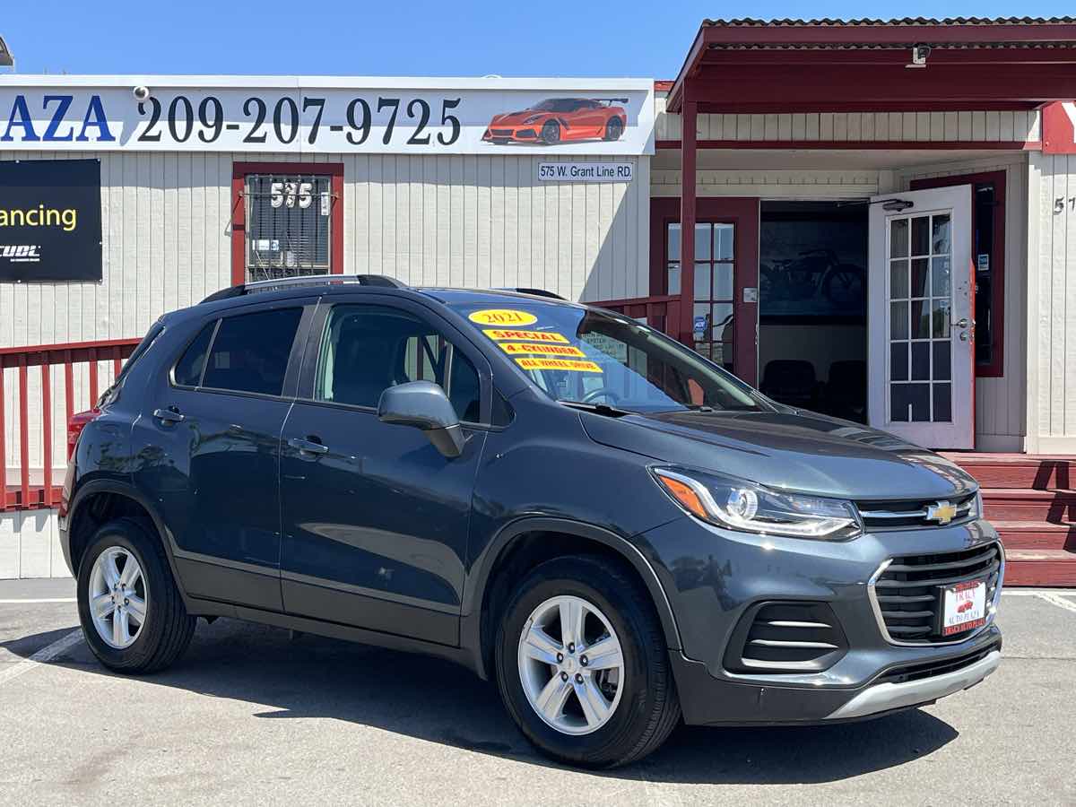 2021 Chevrolet Trax LT - Photo 3