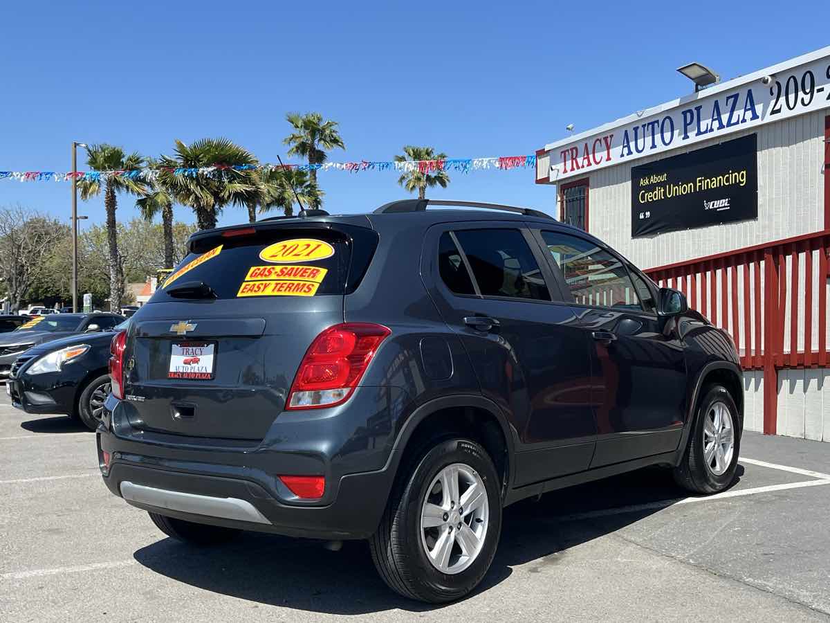 2021 Chevrolet Trax LT - Photo 4