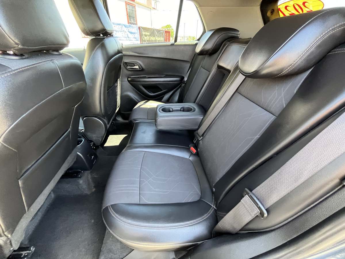 2021 Chevrolet Trax LT - Photo 13