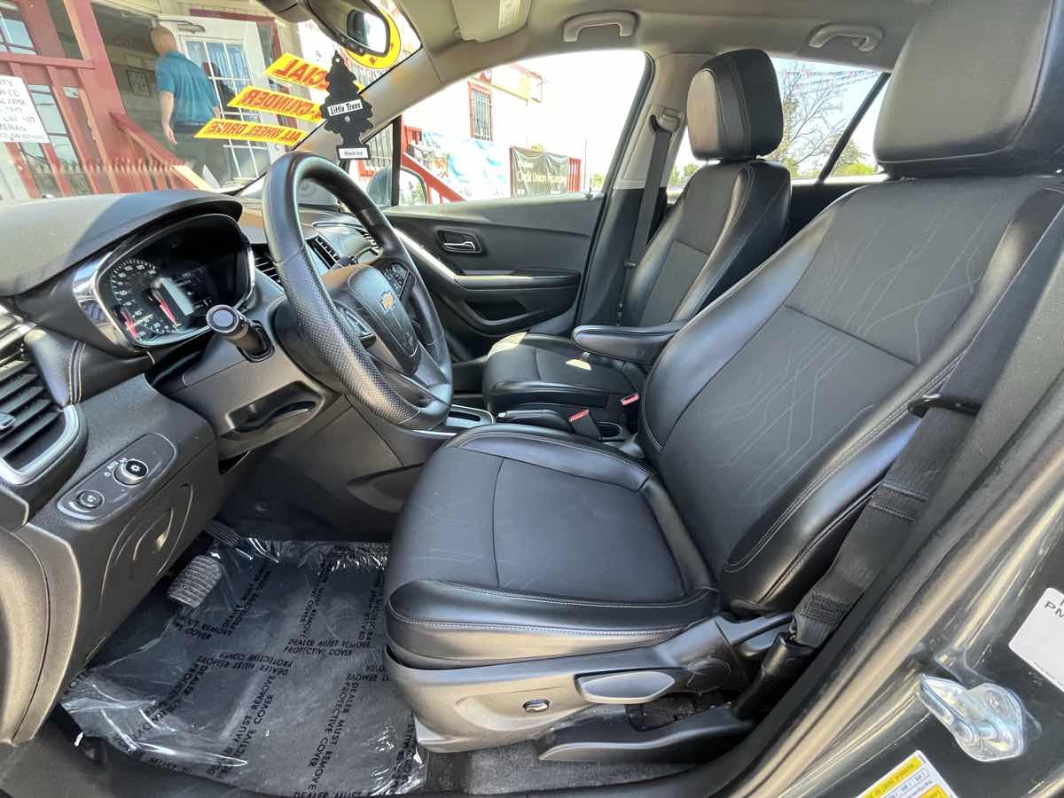 2021 Chevrolet Trax LT - Photo 16