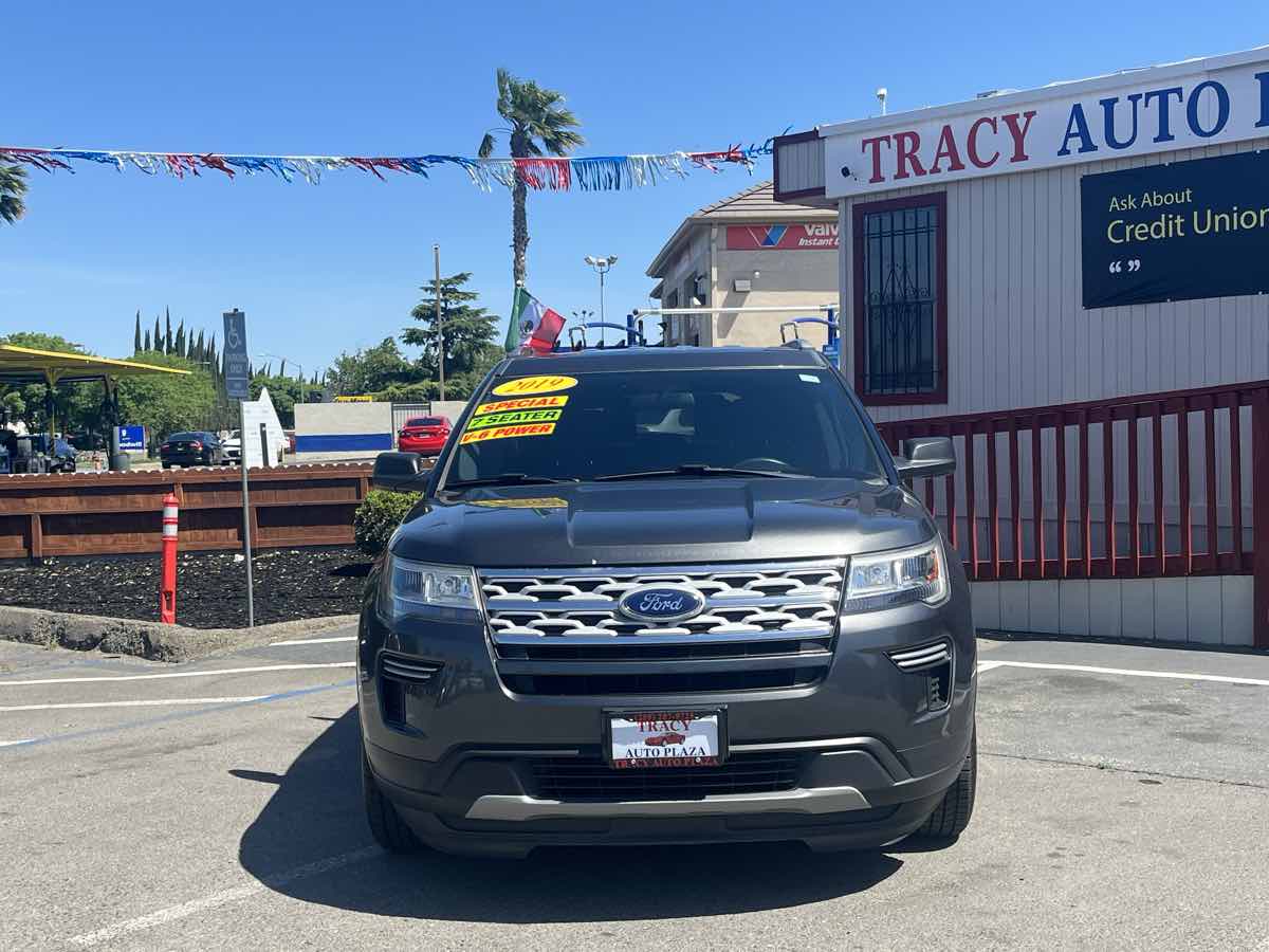 2019 Ford Explorer XLT - Photo 2