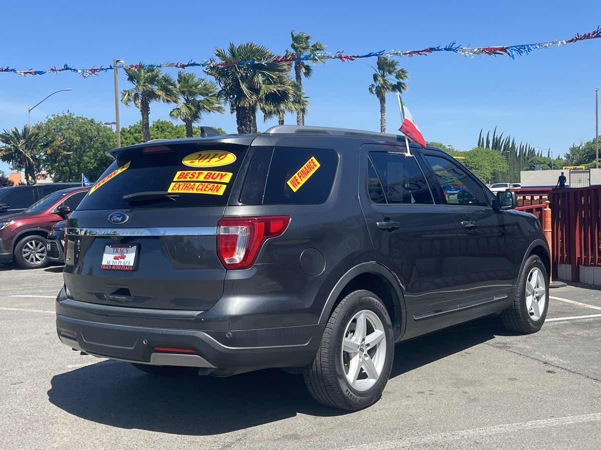 2019 Ford Explorer XLT - Photo 4